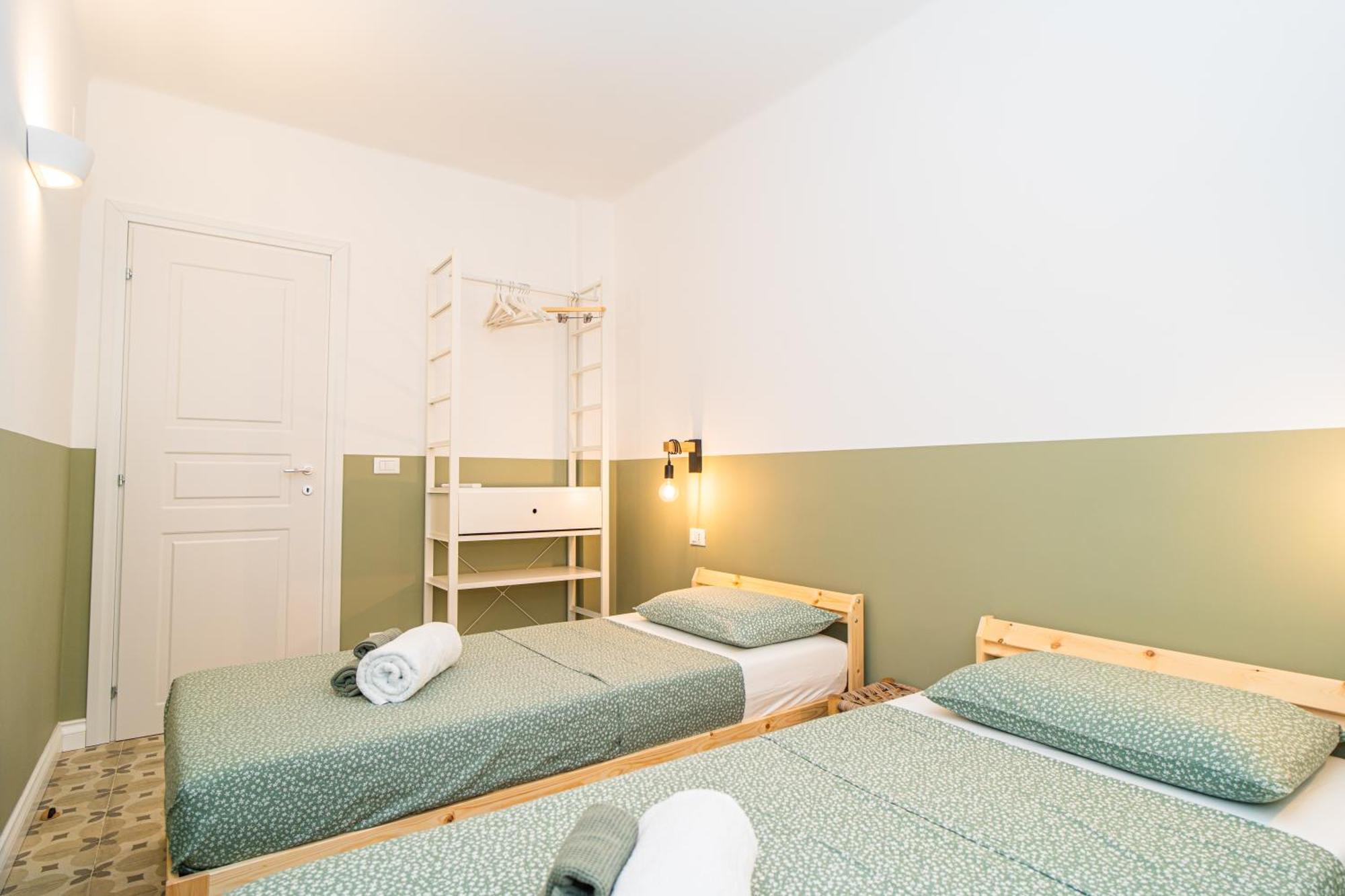 H H Moneglia Il Vicolo Apartment Екстериор снимка